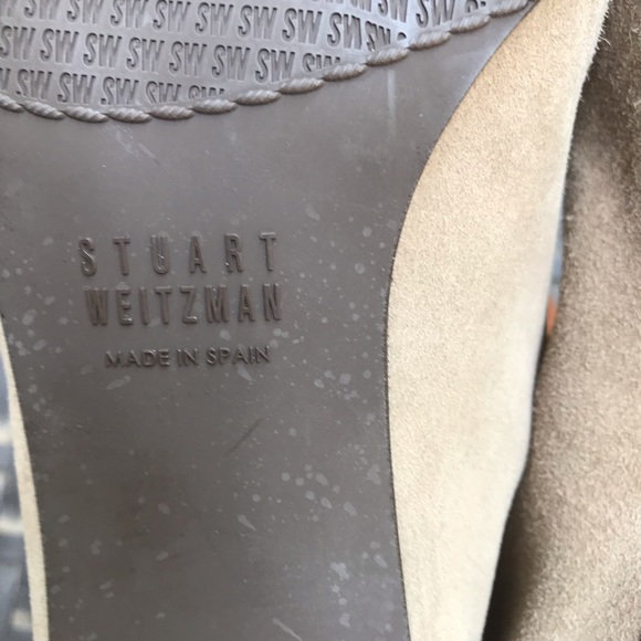 Stuart Weitzman Classic Suede Pump | Size 8.5 - Picture 4 of 9